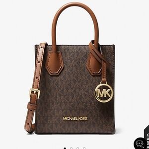 👜 Michael Kors Mercer X-small Brown Signature Crossbody NWT👜